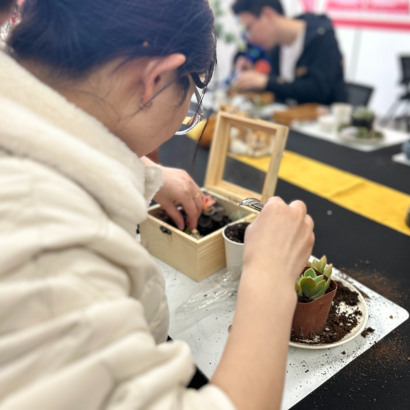 1689579159227705.png 640 (2).png