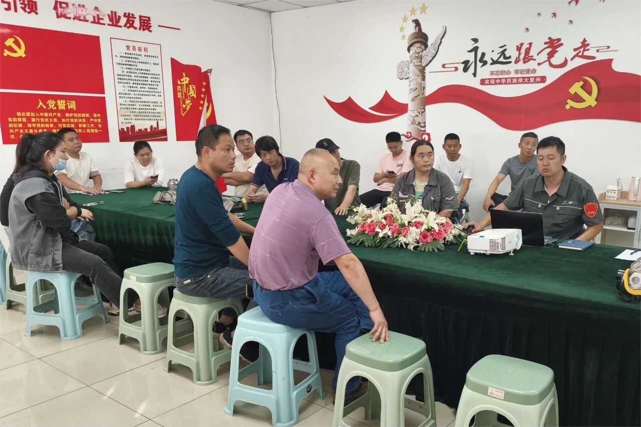 1761791916578629.jpg 1761791916578629.jpg